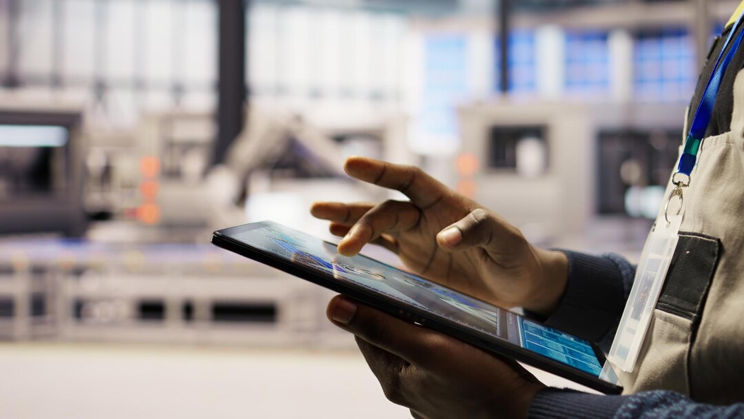 Mobile Application Development for a Mid-Size Manufacturing Organization